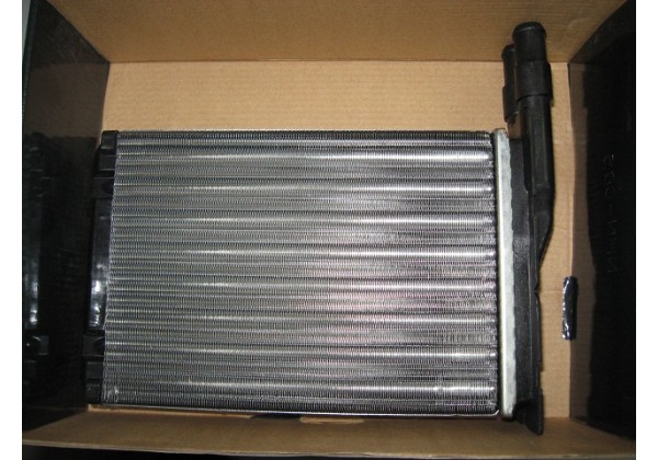 радіатор пічки Renault 9, 11, Rapid, 5, 7701027078, 7701027040